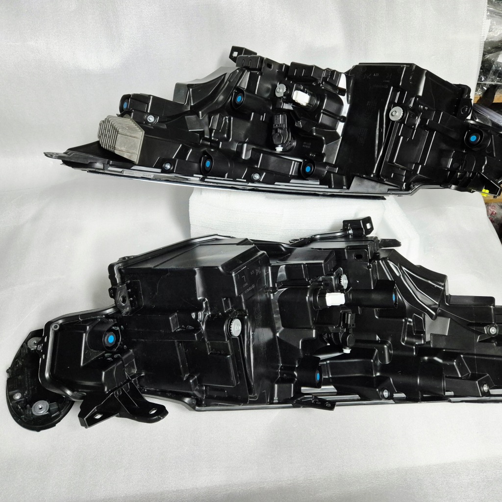 Toyota chr c-hr 2 фара левый правый full led prisma led европа с Разборки