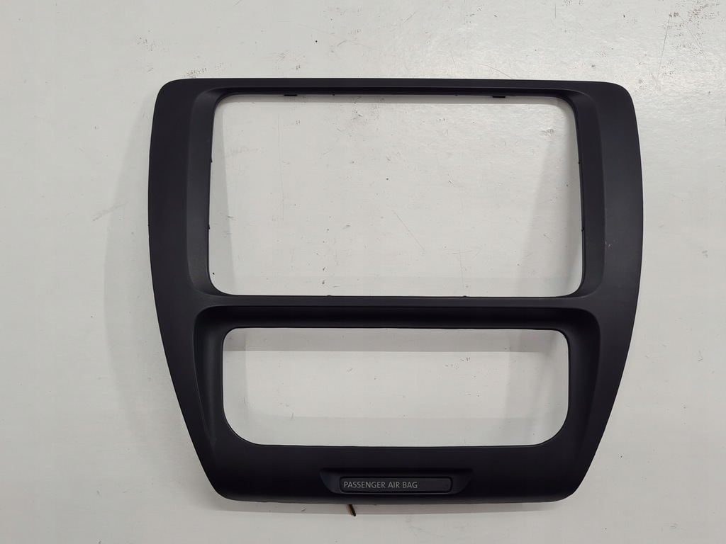 фото №1, Vw jetta 5c рамка радио 5c6858069a