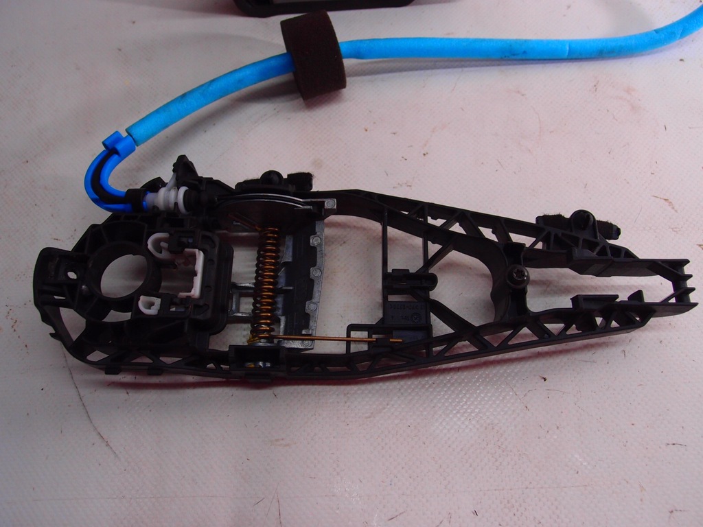 фото №8, Замок дверь левый задняя основание ручка bmw 2 f45