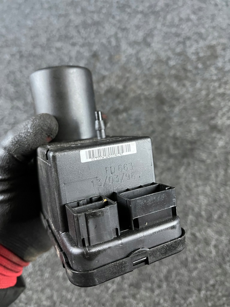 фото №9, Помпа замка центрального mercedes klasa c w202 0132006349