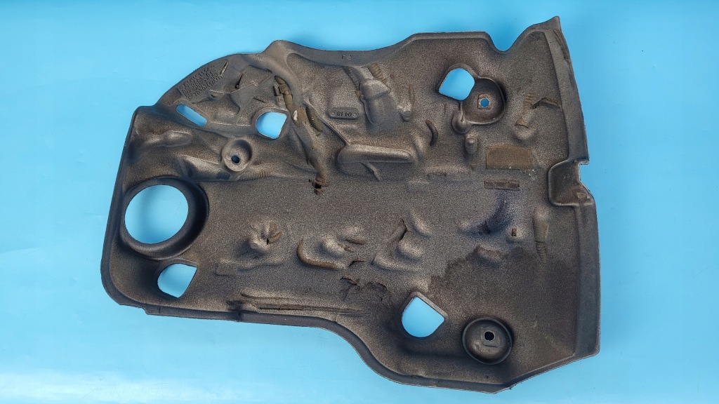 Купить Bmw 5' g31 518d touring 18r шумоизоляция накладка двигателя 8580383