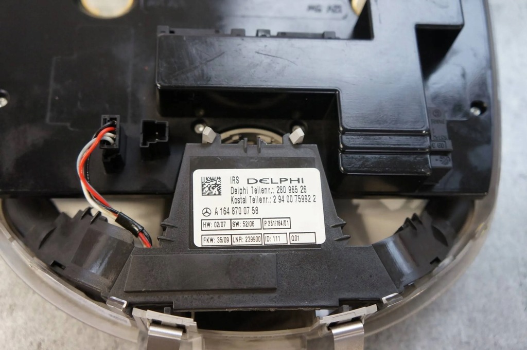 фото №8, Лампа освітлення кабіни mercedes r w251