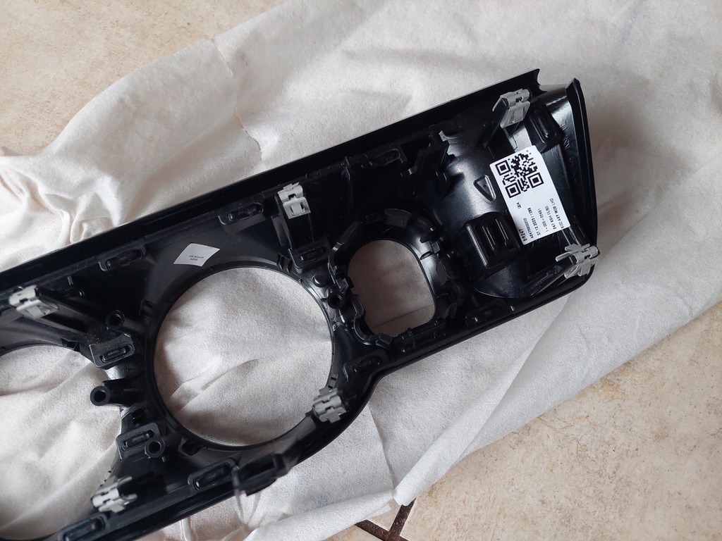 фото №7, Молдинг - dekor консоли - mercedes b klasa w247 - gla w247 - glb w247