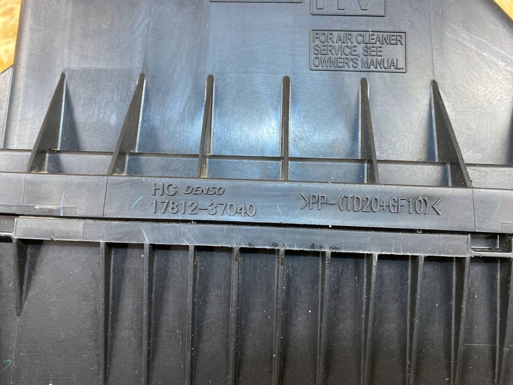 фото №10, Корпус фильтра воздуха lexus es toyota rav4 v 2.5h 17812-37040