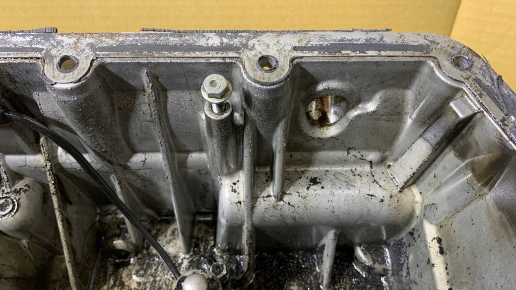 Поддон масляная opel insignia astra 2.0 cdti 55582918 Киев