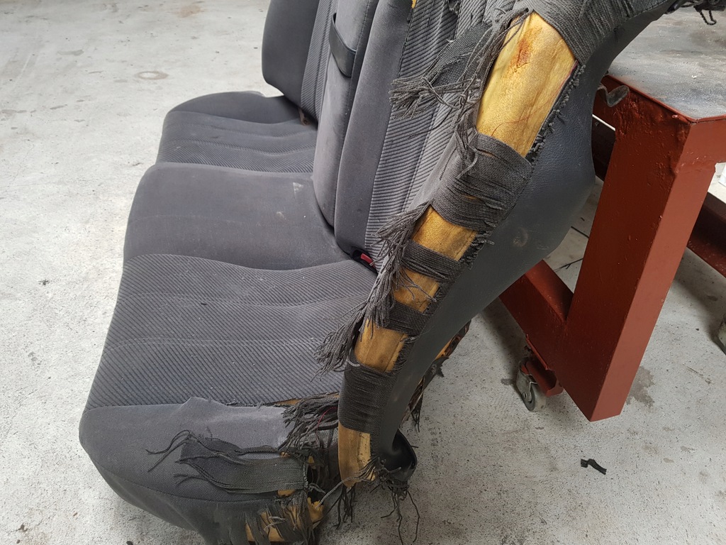 фото №9, Заднє сидіння спинка підлокітник задня bmw e34 sedan