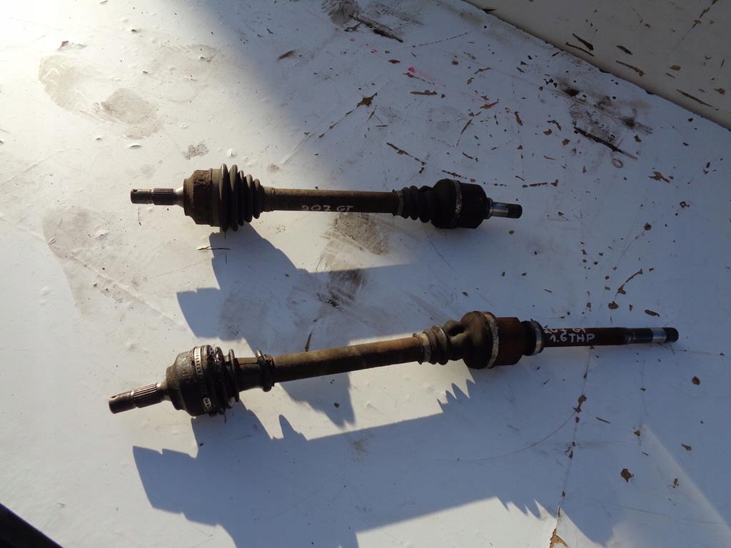 фото №1, Приводной вал левый перед peugeot 207 1.6 thp