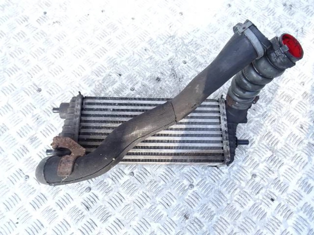 фото №1, Интеркулер ford focus mk3 1.6 tdci