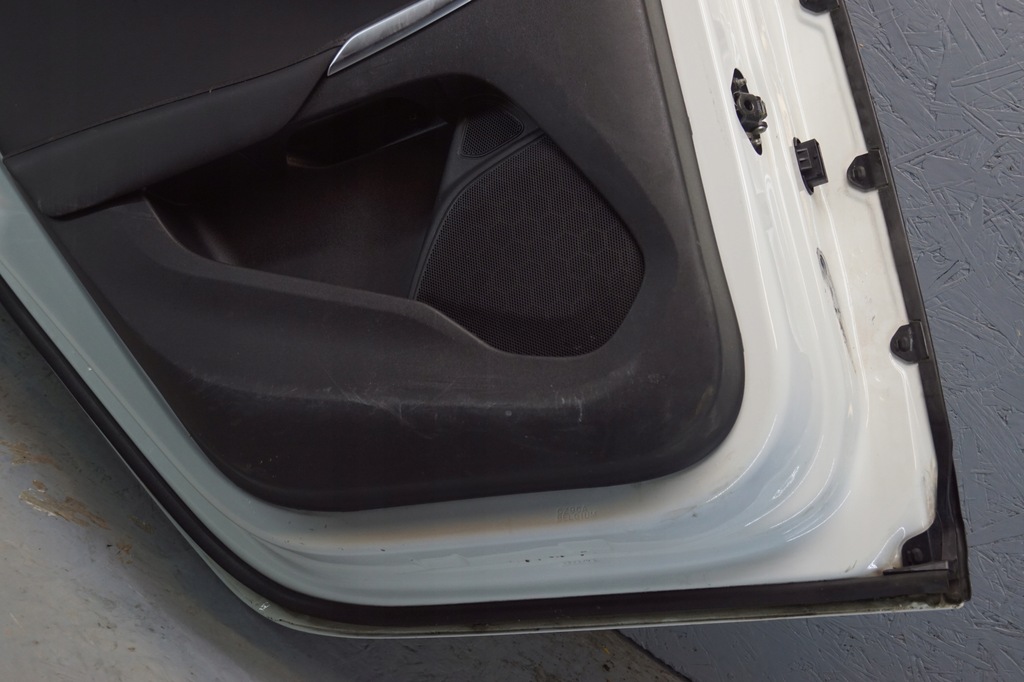 фото №14, Дверь левый задняя volvo v40 ii 614