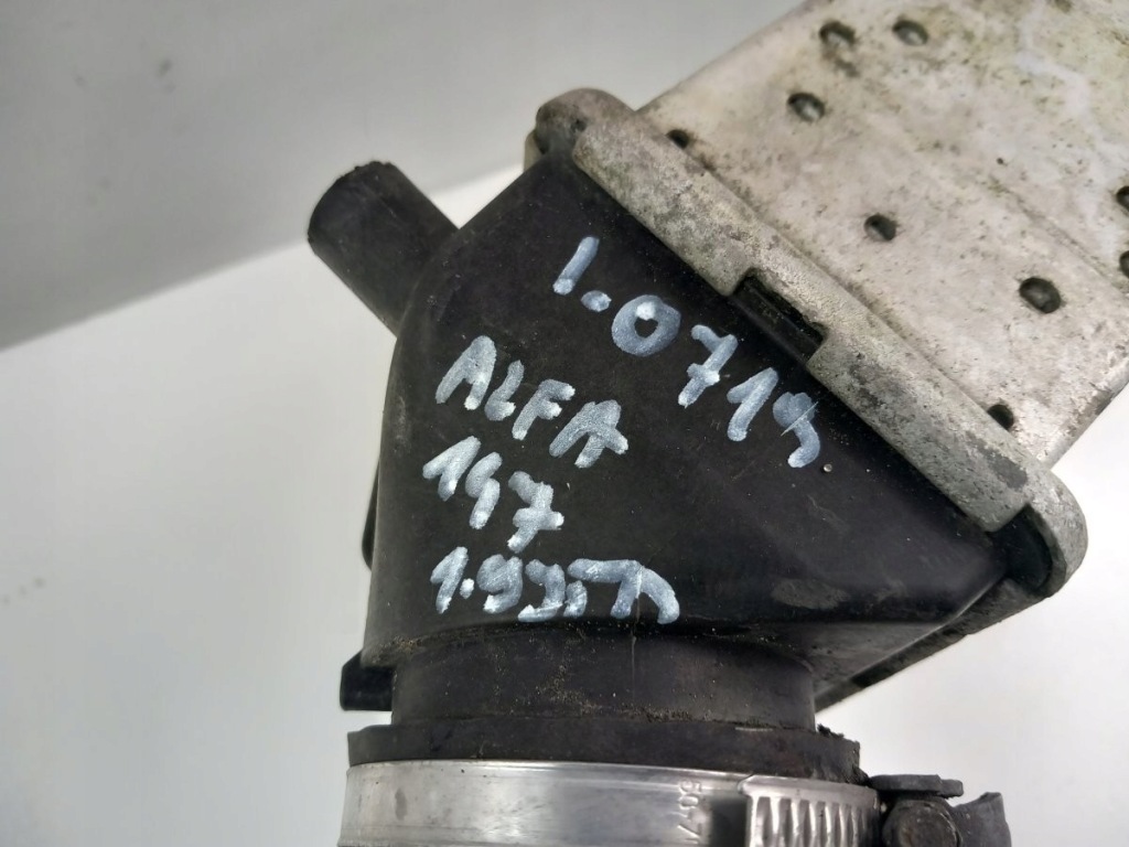 Alfa romeo 147 1.9jtd интеркулер 46744880 Цена