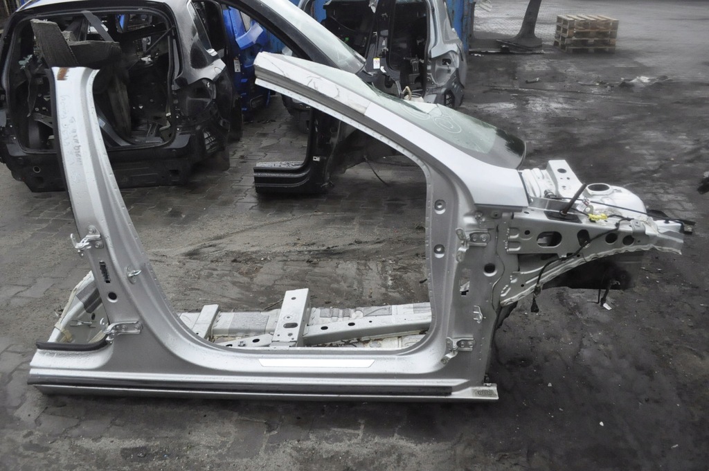 фото №1, Opel insignia ii b блок двигателя порог правый