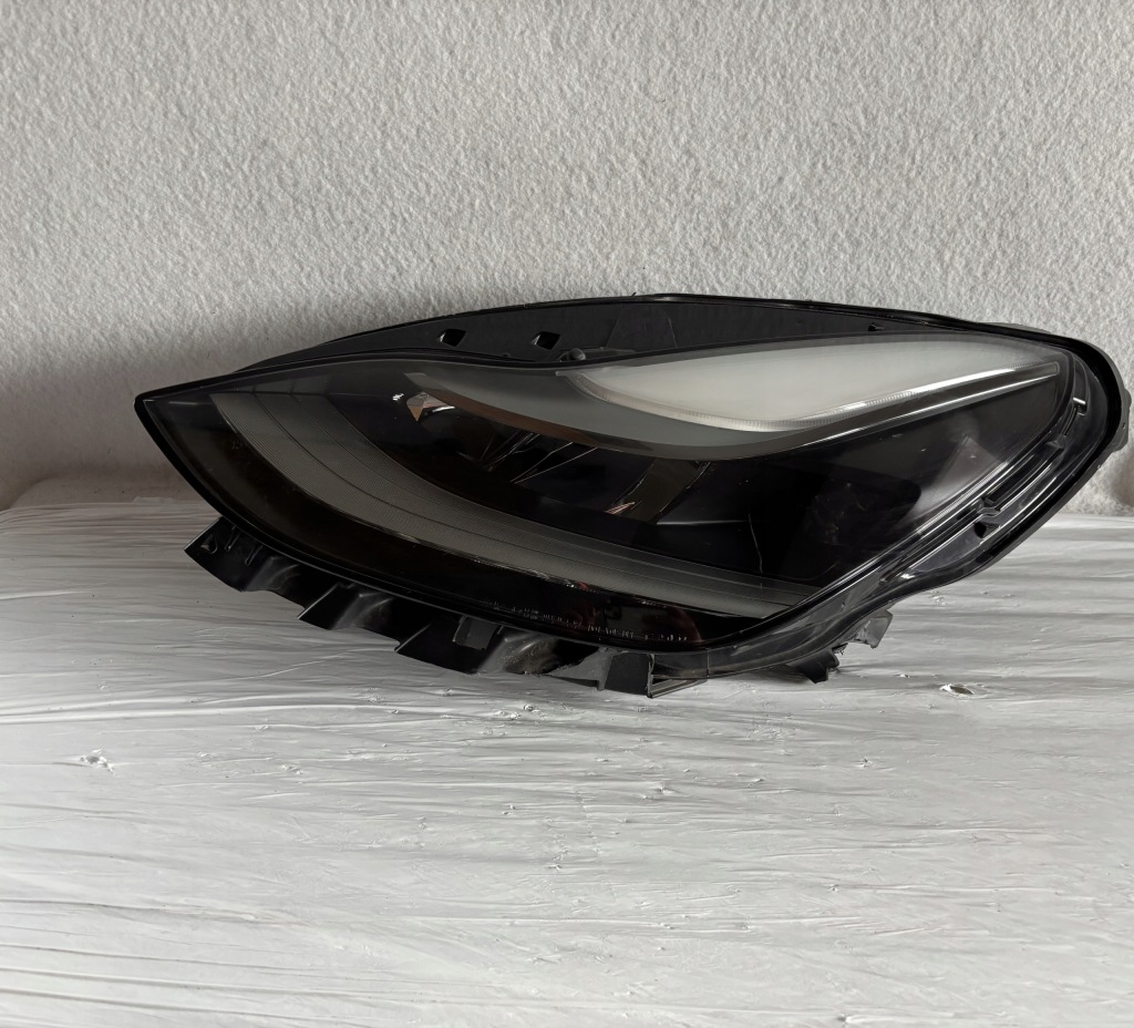 Купить Tesla model 3 y рестайлинг  левая лампа перед full led 1514952-00-d
