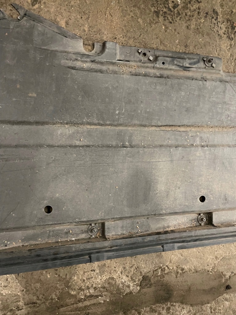 Купить Audi a4 b8 a5 накладка плита пол подвеска левая