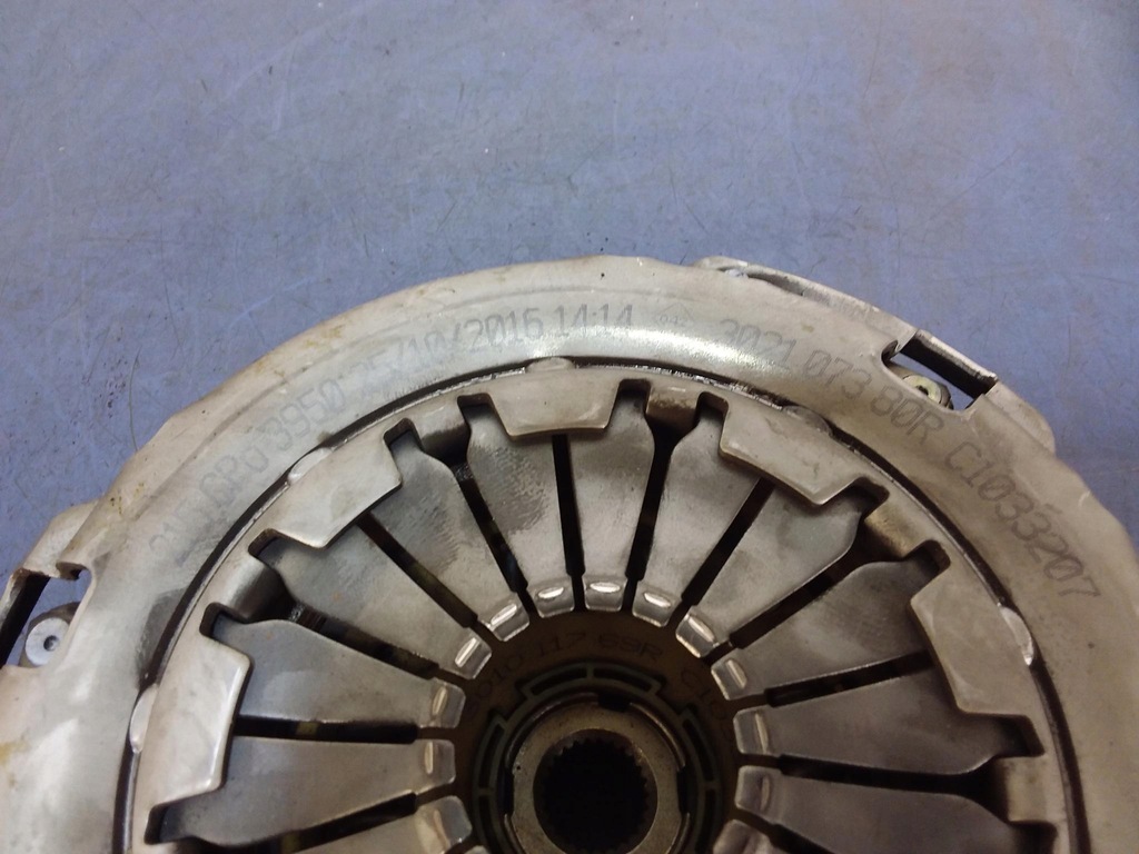 фото №5, Dacia duster i 1.6 зчеплення колесо маховик