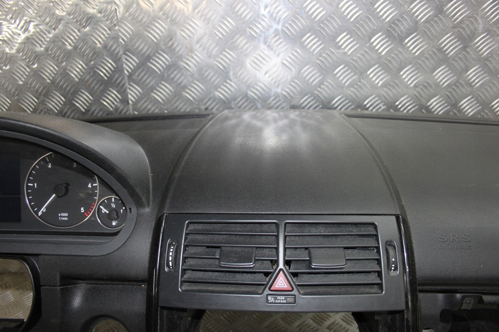 фото №4, Mercedes a w169 панель приладів панель приладів+ шухляда eu lift
