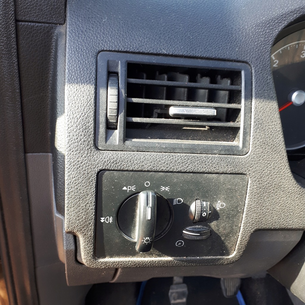 фото №1, Ford c-max решётка обдув левая