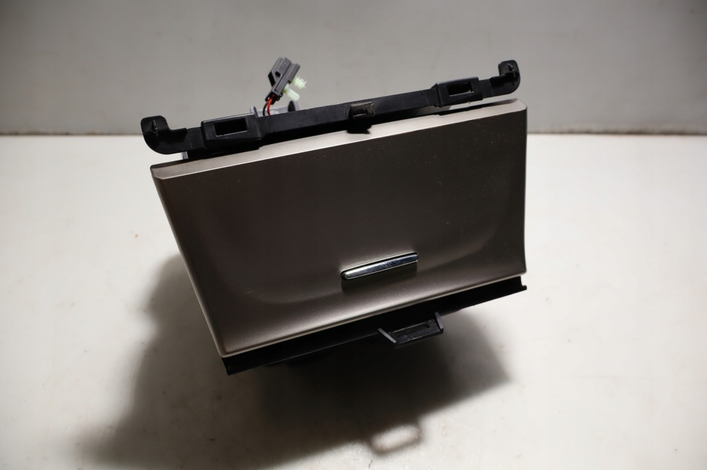 фото №1, Пепельница jeep grand cherokee iv wk2