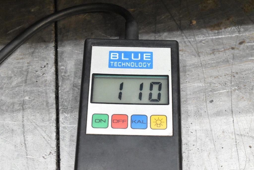 фото №12, Дверь левая перед передние серые land rover discovery 5 v sport 14-19