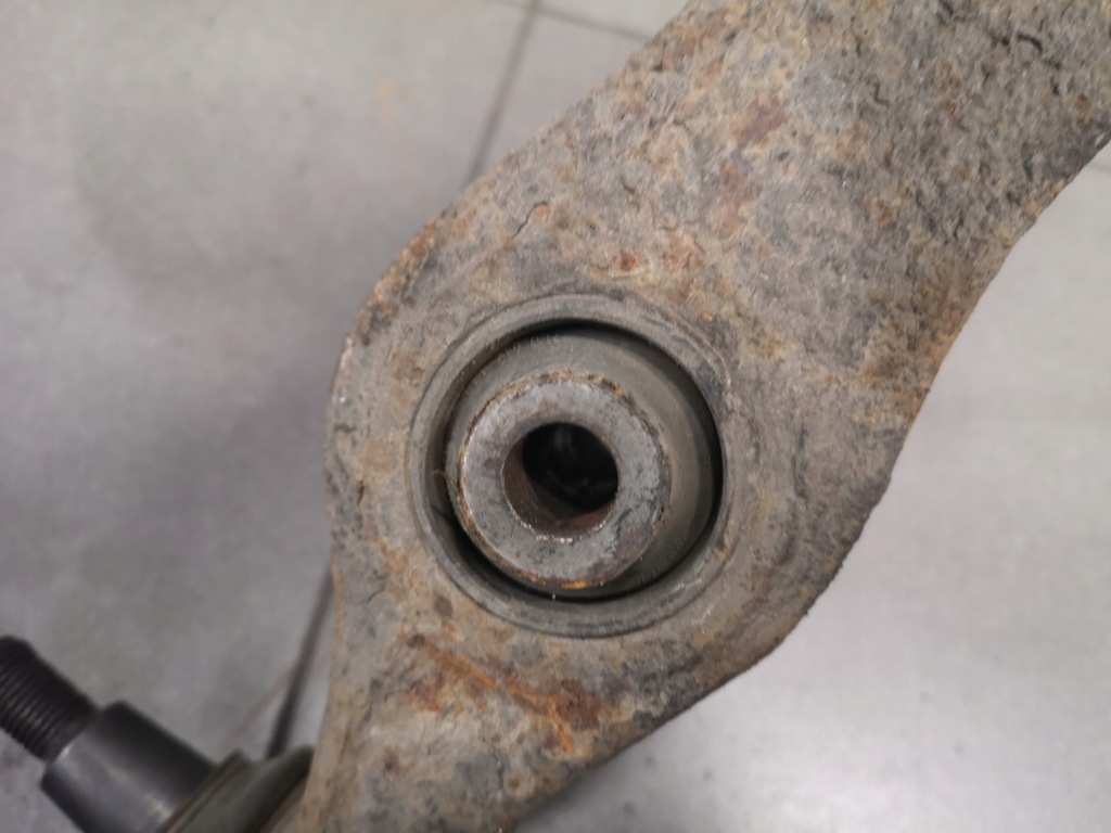 фото №7, Важіль лівий перед vw touareg 7l0407153b