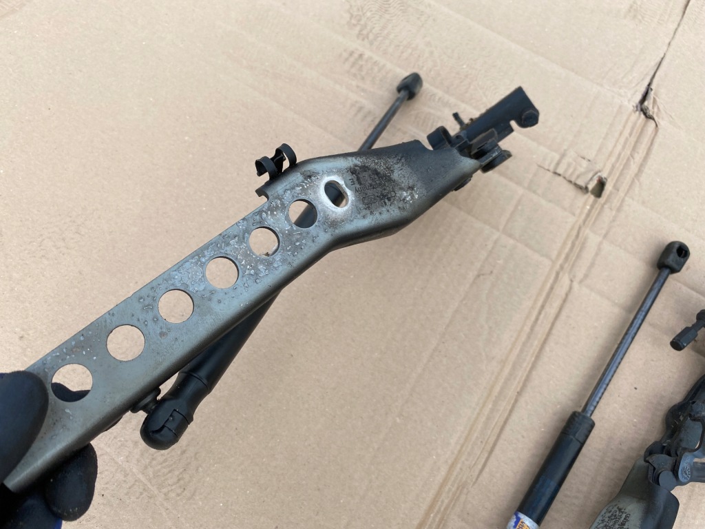 фото №6, Петля привод капот правый левый audi a8 d3 komple