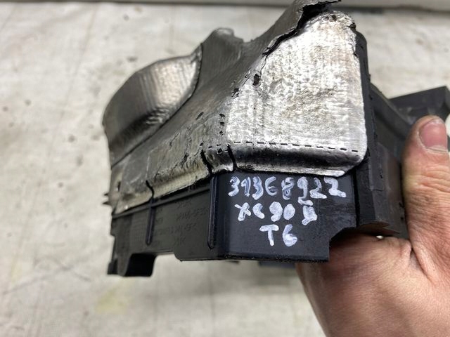 Volvo xc90 ii t6 шумоизоляция защита компрессор 31368922 32252302 в Украине