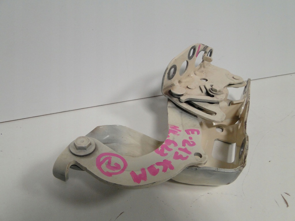 фото №8, Mercedes e klasa 213 w213 петля капот правый левый 623