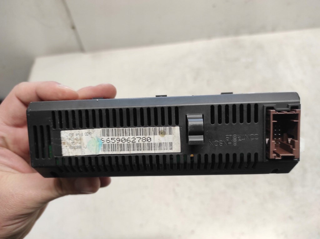 фото №4, Citroen c4 1 i 04- дисплей радио 9659062780