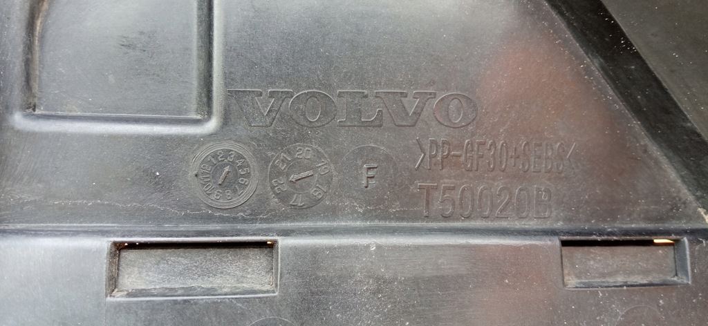 фото №13, Volvo xc40 17- воздуховод активный впуск воздуха шторка жалюзи 31455424