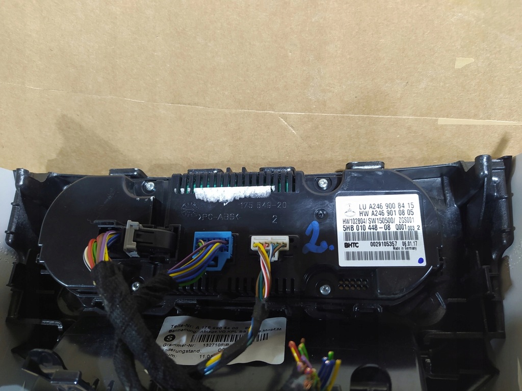 фото №6, Mercedes w246 панель кондиціонера консоль середня