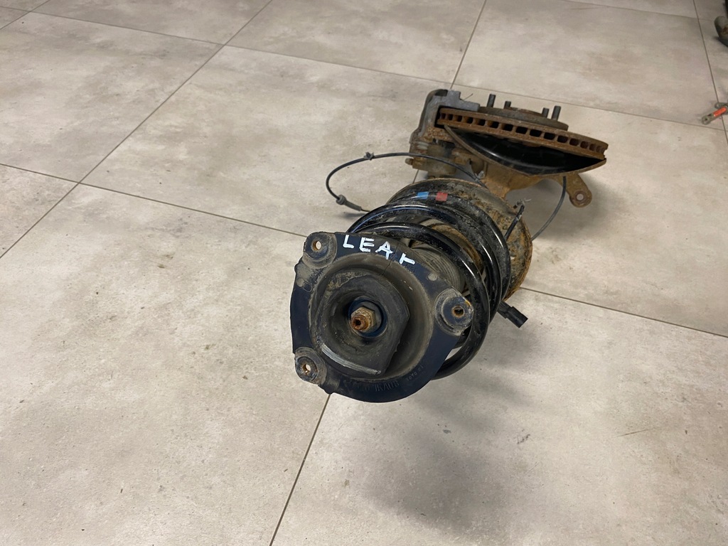 фото №5, Nissan leaf i поворотный кулак амортизационная стойка правый перед