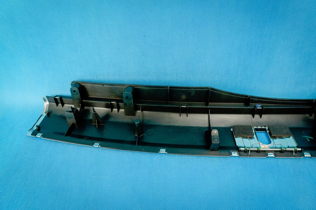 фото №6, Накладка край багажника audi a6 s6 rs6 4f avant 4f9864483b