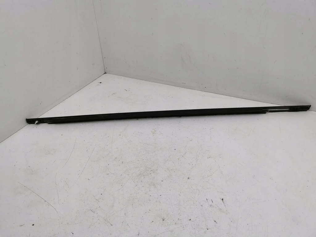 фото №10, Chrysler grand voyager v 2011 молдинг скло двері розсувних