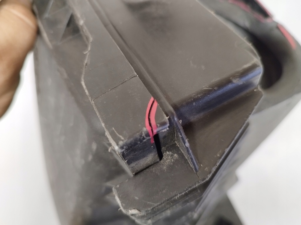 фото №16, Skoda octavia i vw golf iv корпус фильтра воздуха 1j0129607m