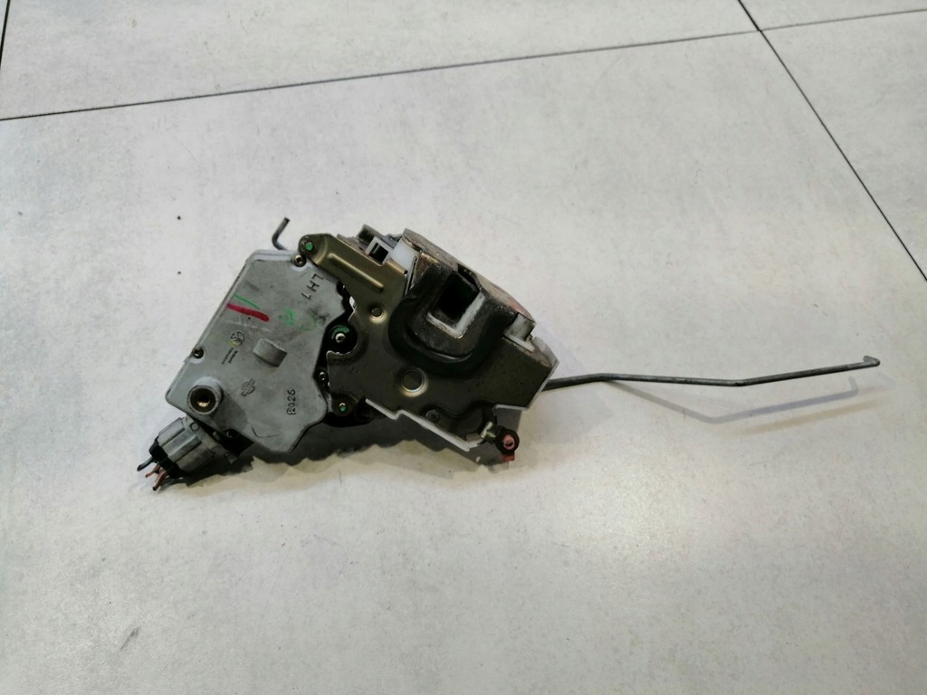 фото №9, Замок двері лівий перед nissan primera p11 6 pin