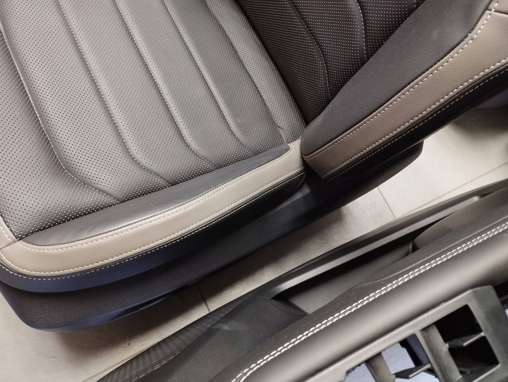 фото №15, Vw amarok ii сиденья подушки безопасности сиденья обшивки заднее сиденье