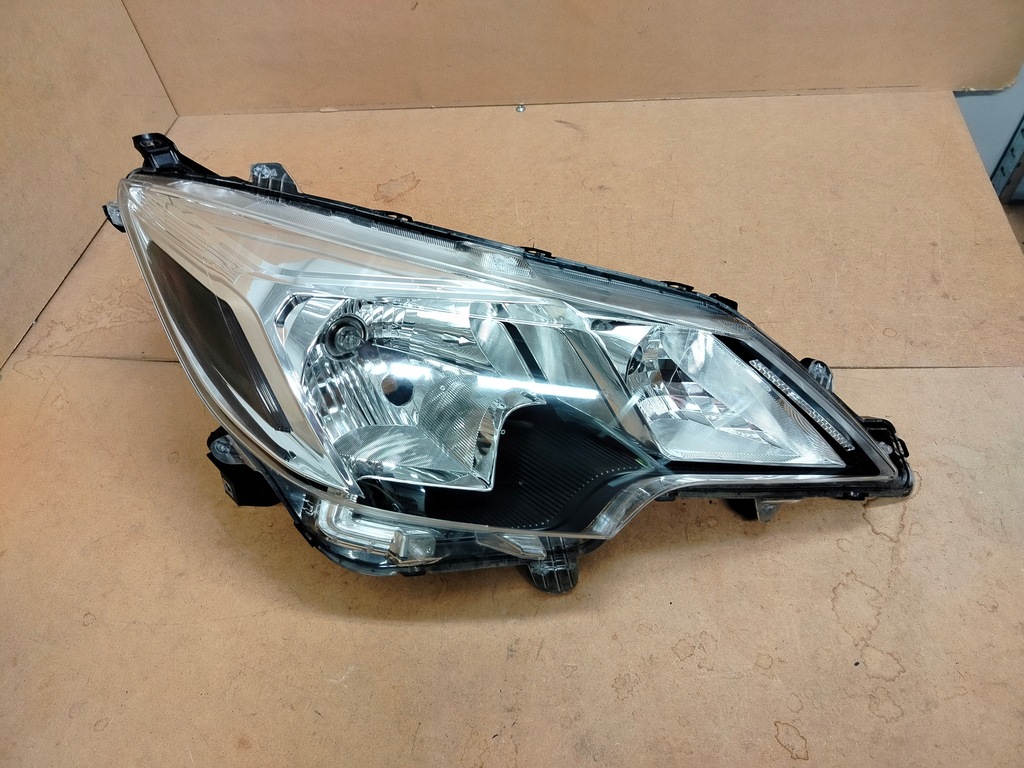 фото №7, Mitsubishi space star ii обычная лампа правая левая