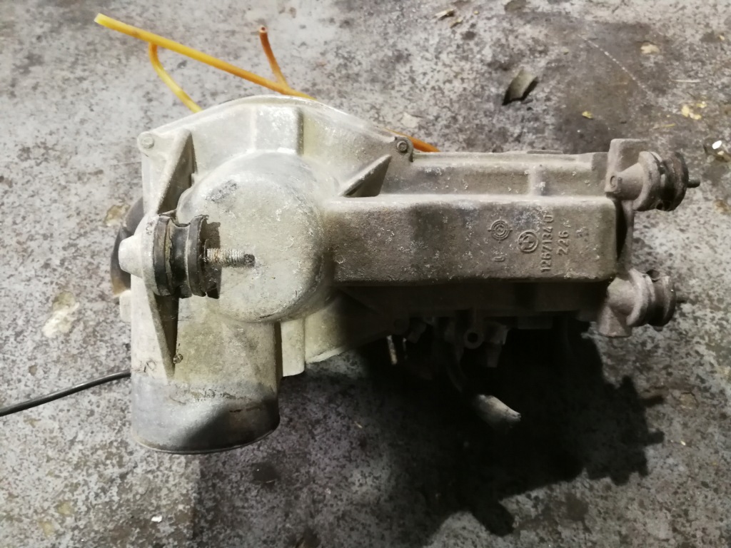 Распределитель топлива 4-jetronic m10 bmw e21 213 в Украине