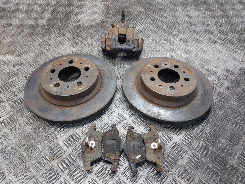 фото №1, Тормозные диски тормозные задняя + суппорт задняя volvo s80 i