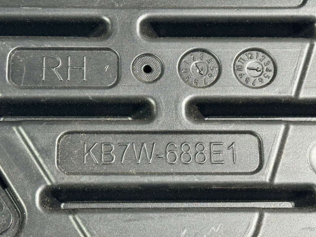 фото №4, Mazda cx5 ii 18-21 защита заглушка правый задняя