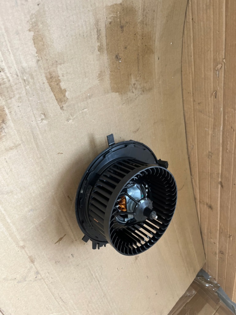 фото №8, Vw golf viii 8 2022r вентилятор воздуходувка отопителя оригинал europa