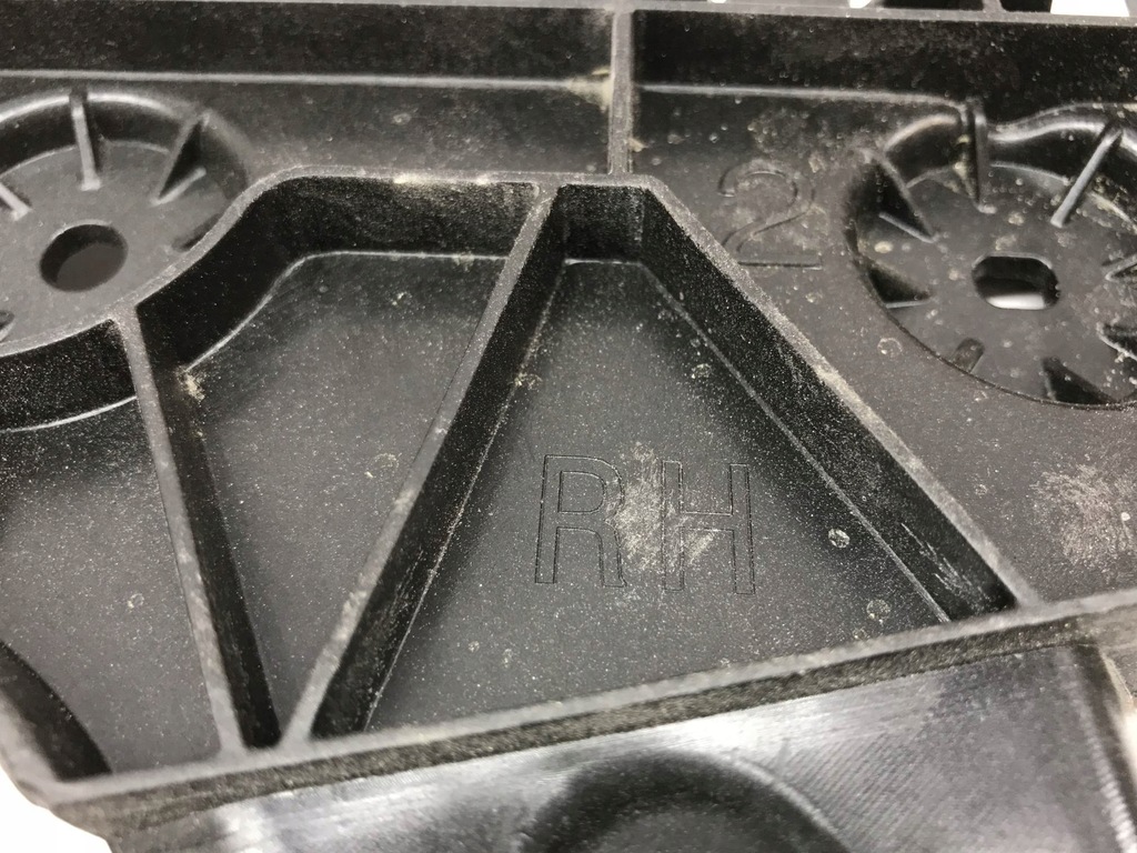 фото №8, Audi a6 c8 4k направляющая бампера правый задняя 4k9807454 оригинал