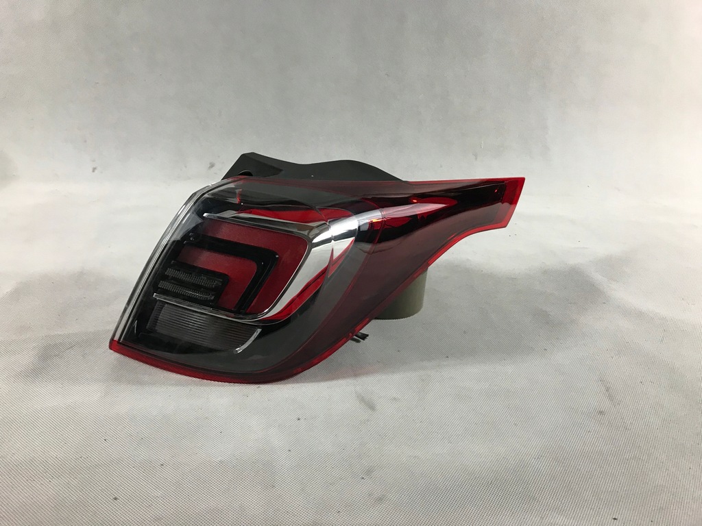 фото №3, Opel crossland x 17-20 лампа задняя правая led!