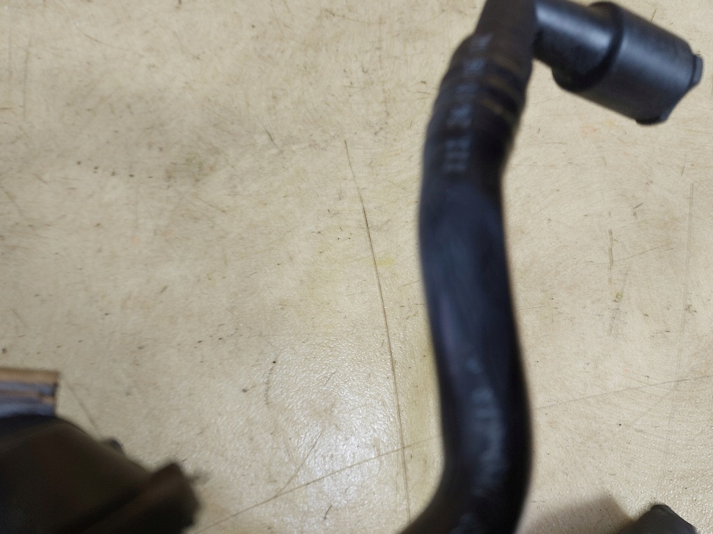 фото №4, Leon ii 2.0 tfsi трубка шланг 1k0612041de