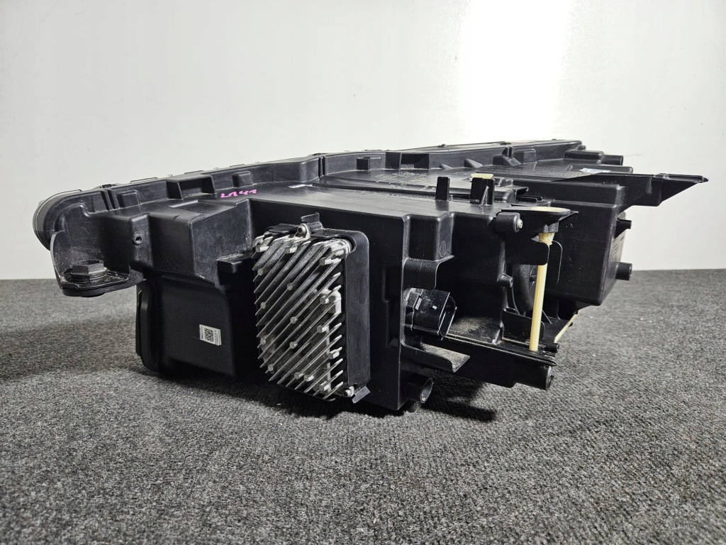 фото №8, Audi e-tron full led matrix q4 89a лампа перед передняя правая cała ładna eu