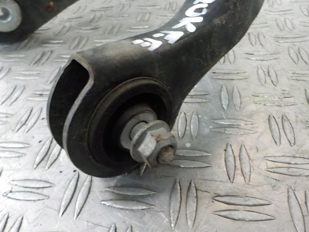 фото №5, Grand cherokee wk2 рычаг верхний правый перед