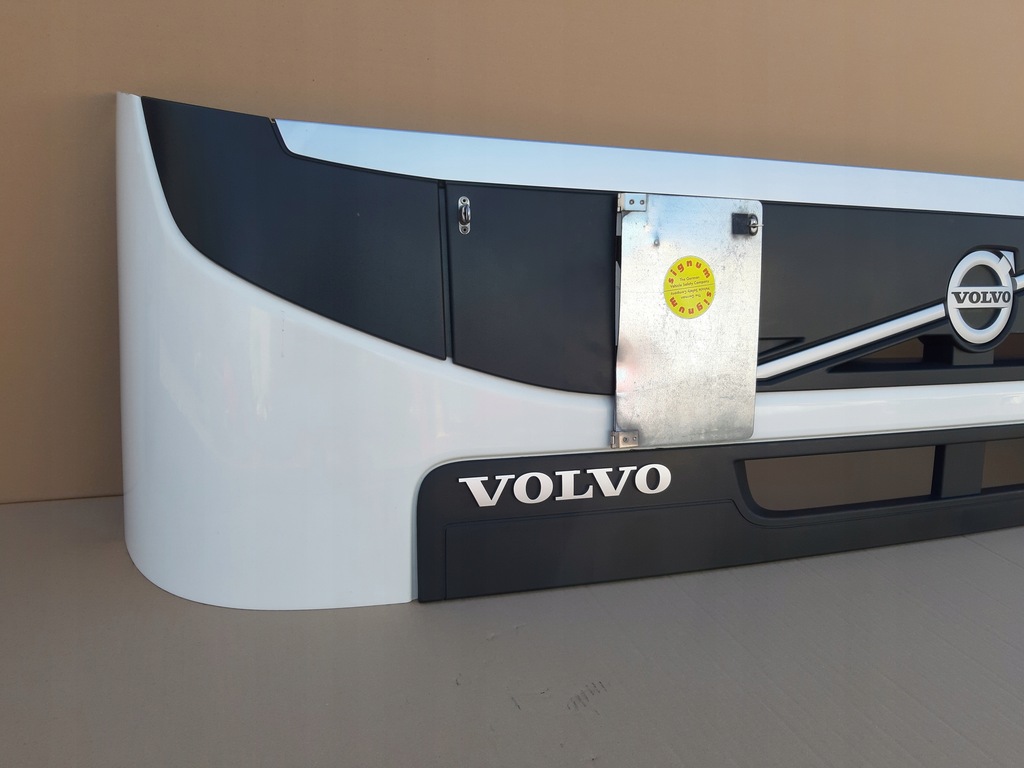 фото №3, Volvo fm fm4 капот решётка радиатора решётка радиатора оригинал ral 1103