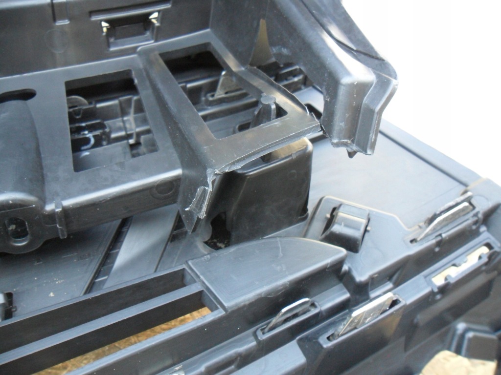 Підсилювач верхній бампера решітка радіатора opel grandland 2022 рік 9840122877 Недорого