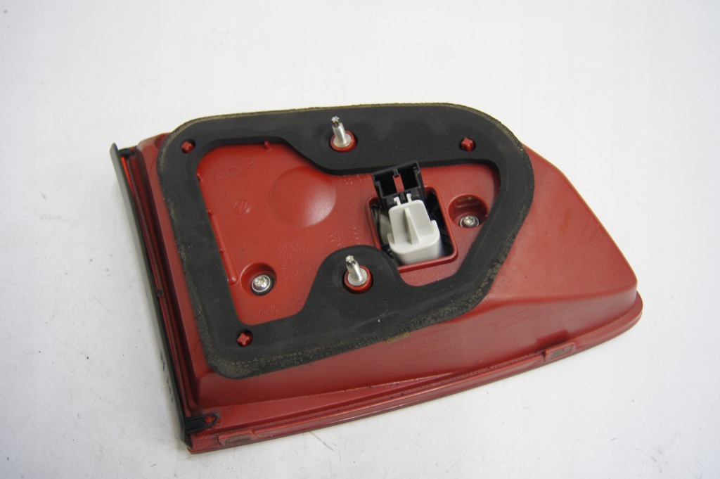 фото №16, Лампы задние led лампа левая + правая + крышки passat b7 kombi