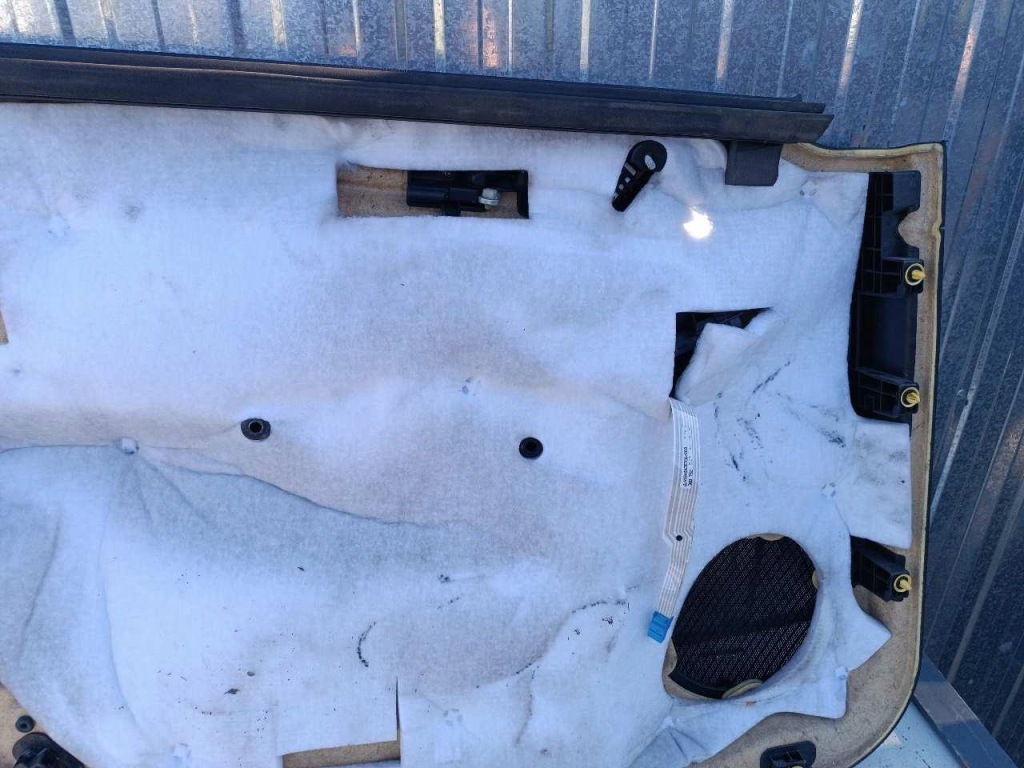 фото №10, Обивка дверь правый перед mercedes ml w164