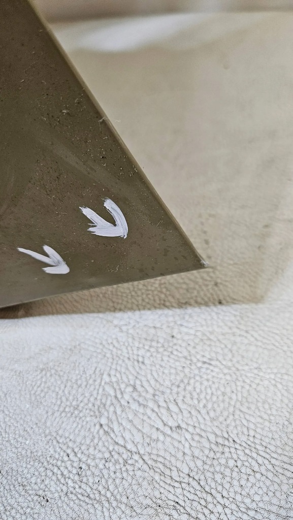 Крыло  перед передний левое  tesla model 3 новый оригинал 1097253-00-f Оригинал